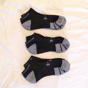 ☀️3 pair of Unser Armour HeatGear low cut socks size Large ☀️
